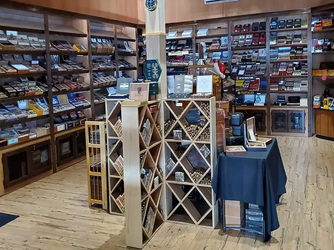 Best local cigar stores Jacksonville bar lounge humidor near you