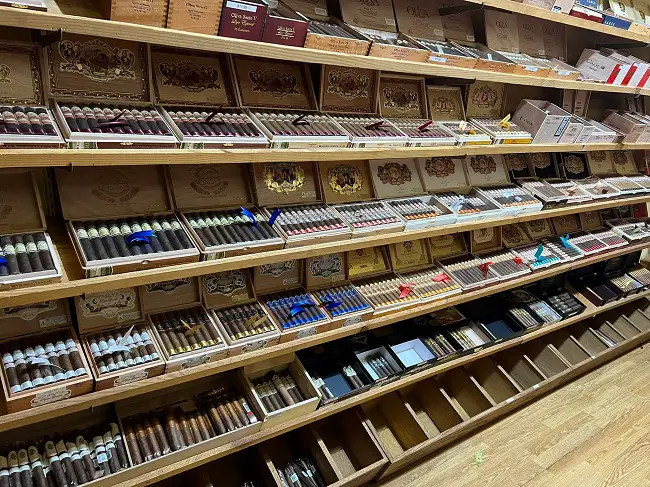 Best local cigar stores Manchester bar lounge humidor near you