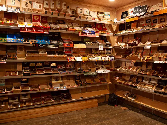 Best local cigar stores Rochester bar lounge humidor near you
