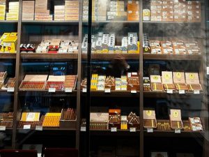 Best local cigar stores Zurich bar lounge humidor near you