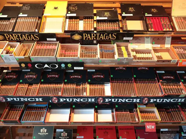  Best local cigar stores Stockton bar lounge humidor near you