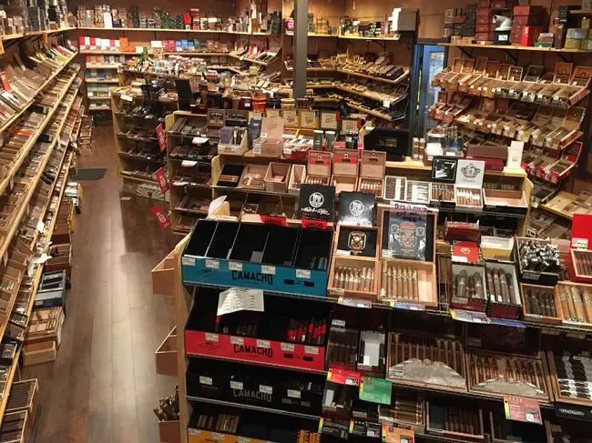 Best local cigar stores Houston bar lounge humidor near you